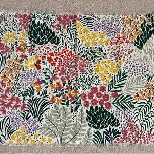 Urban Outfitters Floral Tapestry - Multicolor